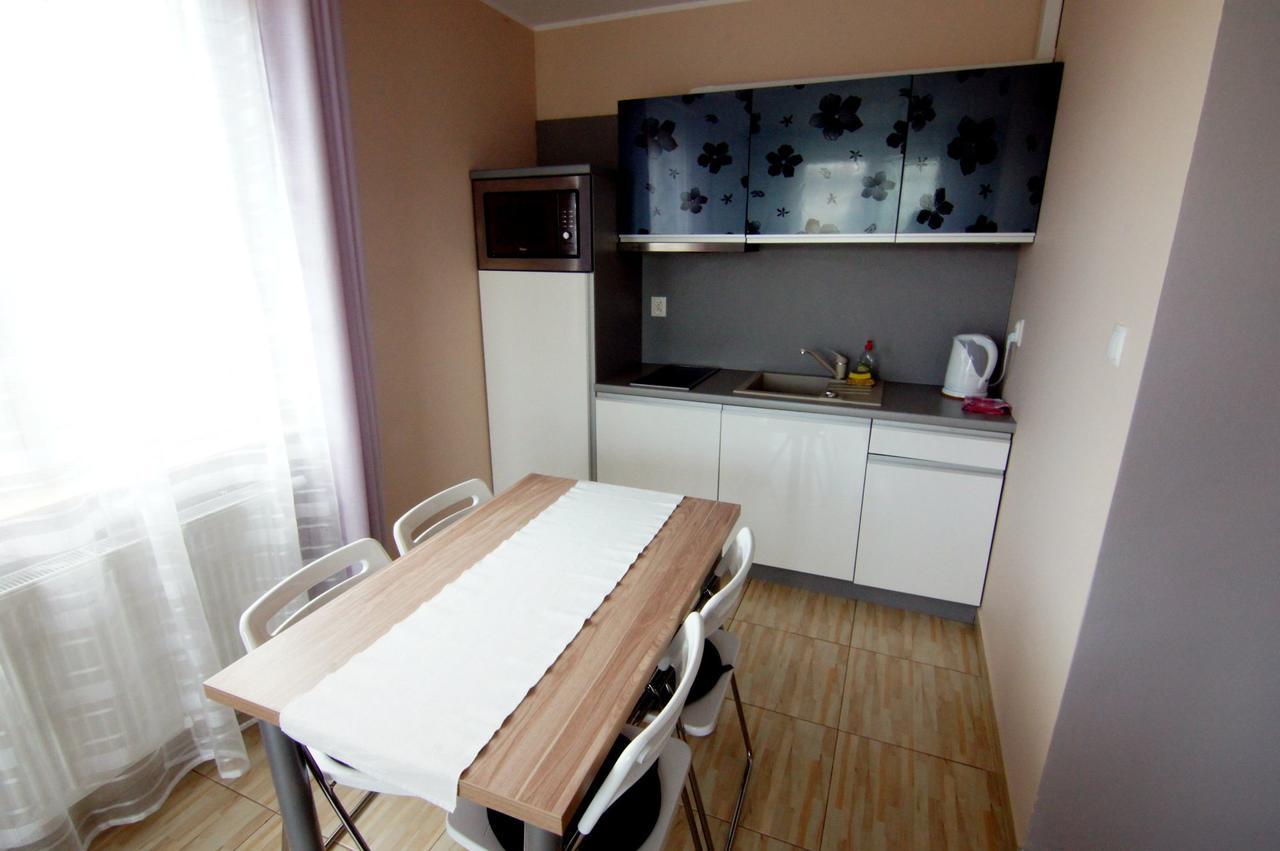 Wczasy Royal Apartment Ястарня Екстериор снимка