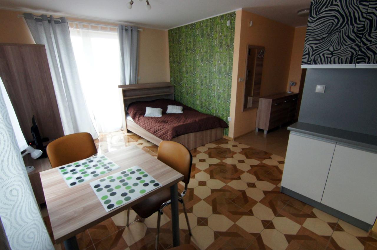 Wczasy Royal Apartment Ястарня Екстериор снимка