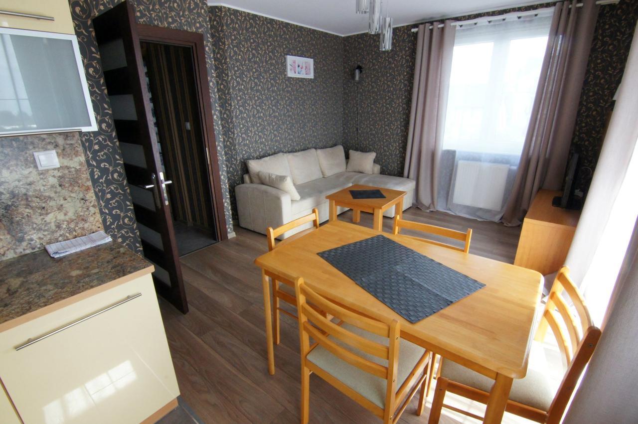 Wczasy Royal Apartment Ястарня Екстериор снимка