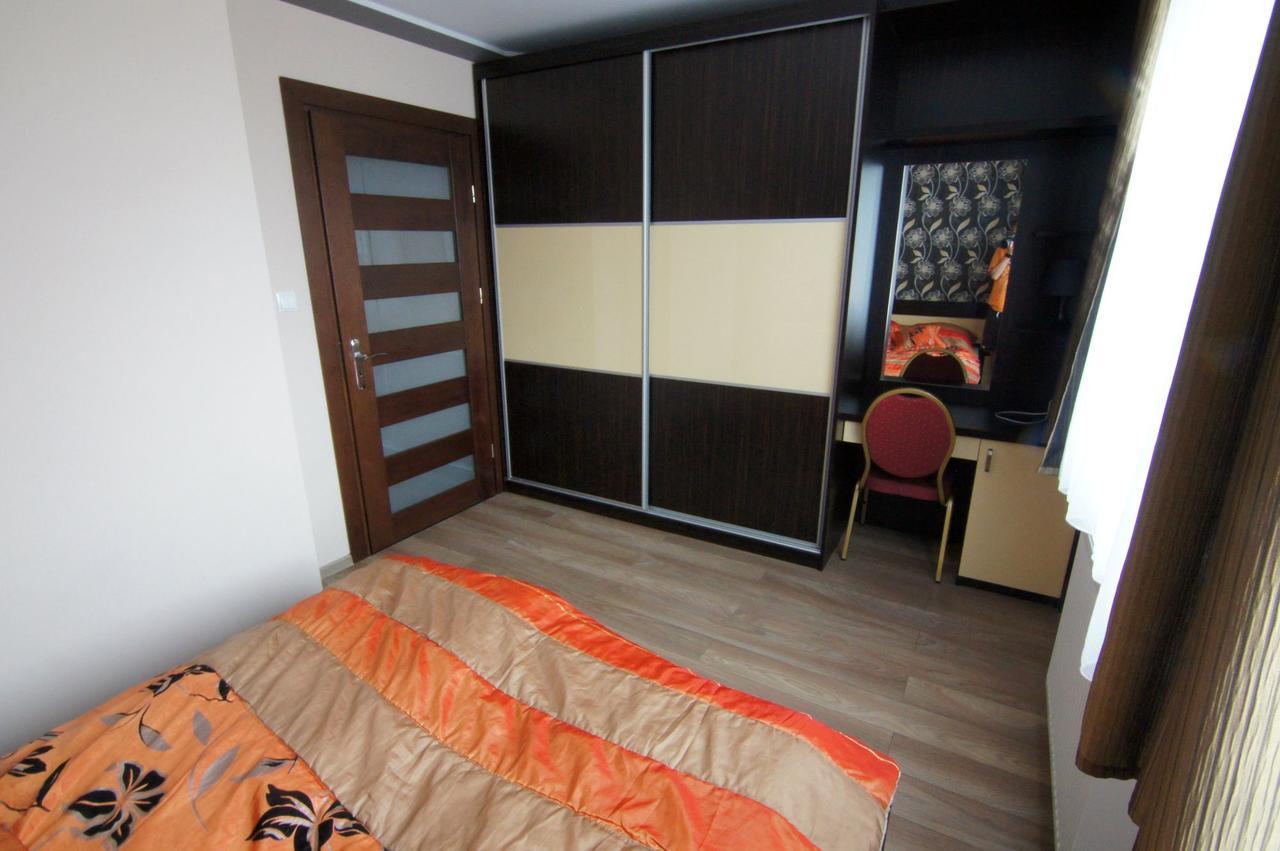 Wczasy Royal Apartment Ястарня Екстериор снимка