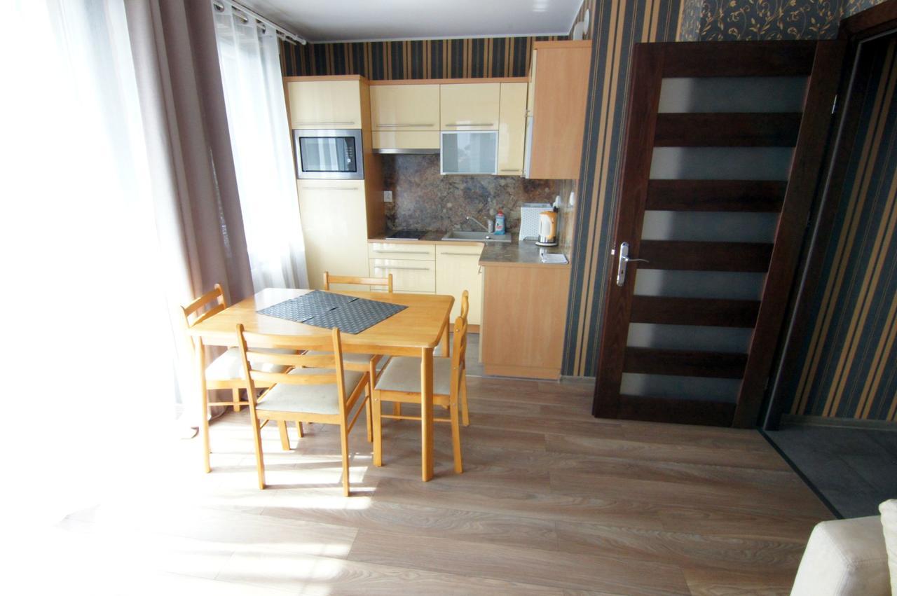 Wczasy Royal Apartment Ястарня Екстериор снимка