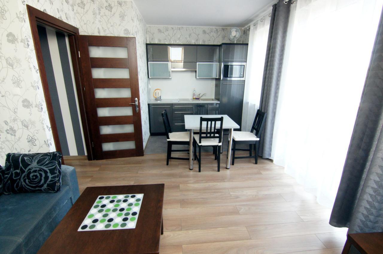 Wczasy Royal Apartment Ястарня Екстериор снимка