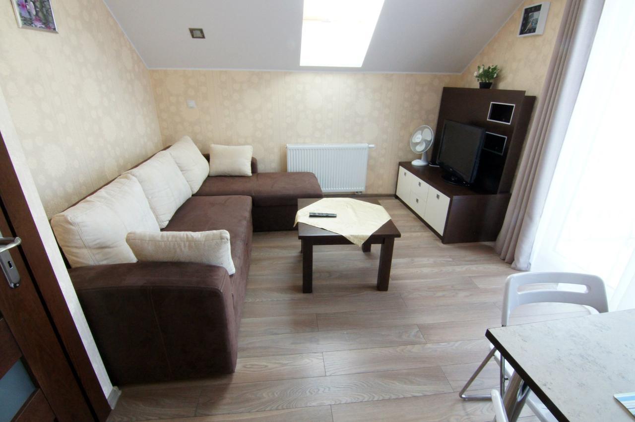 Wczasy Royal Apartment Ястарня Екстериор снимка